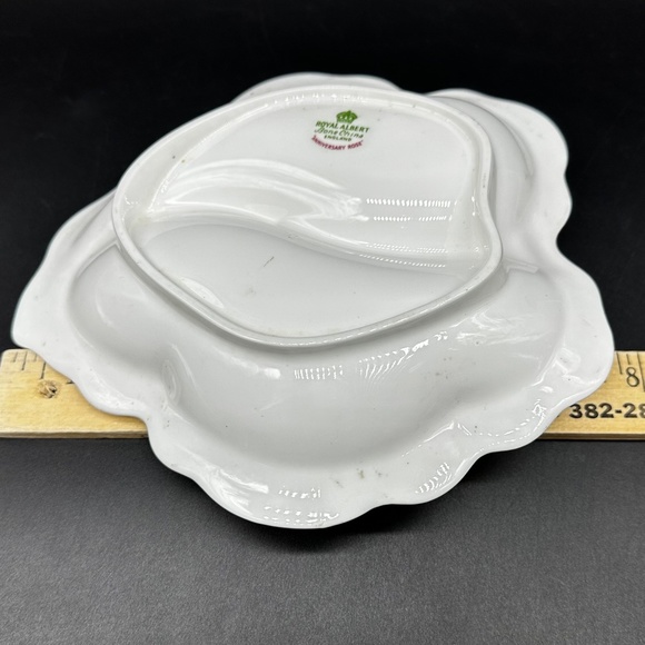 Royal Albert Anniversary Rose Leaf Shape Sweet Candy Dish Bone China England - Picture 5 of 5